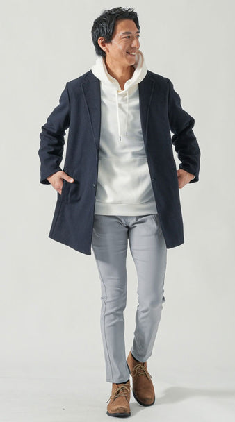 メンズにおすすめのネイビーコートとスキニーパンツの冬レイヤードコーデ