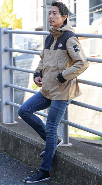 30代メンズの冬におすすめのアウトドアジャケット×デニムコーデ