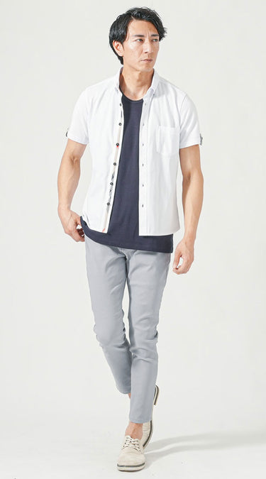 気温33度におすすめの半袖シャツコーデ