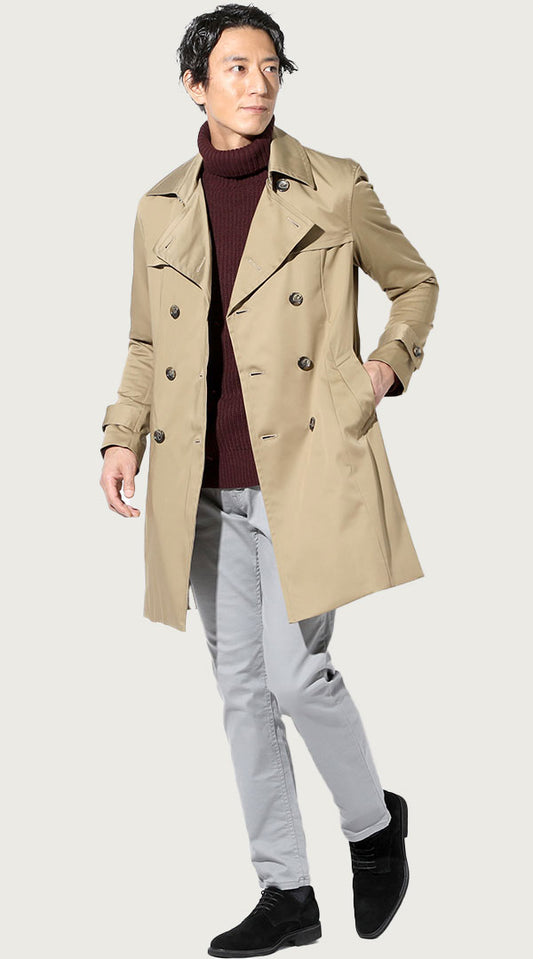 ベージュトレンチコート×ワインレッドタートルネックニット×グレーストレッチチノパン　biz21-22aw_4143