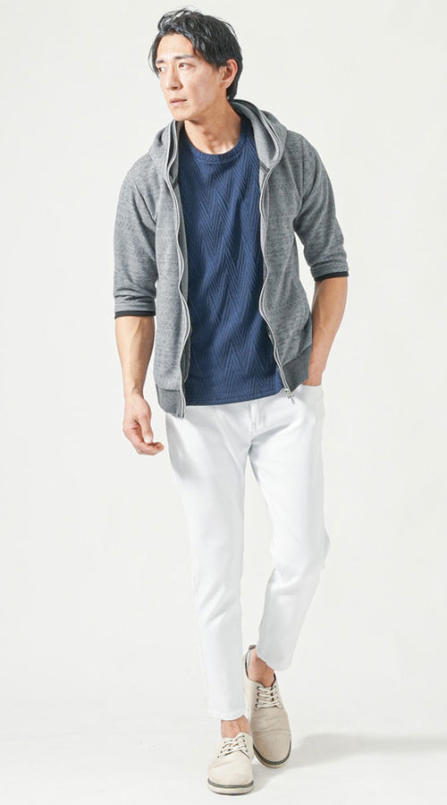 メンズのおしゃれな夏パーカーコーデ