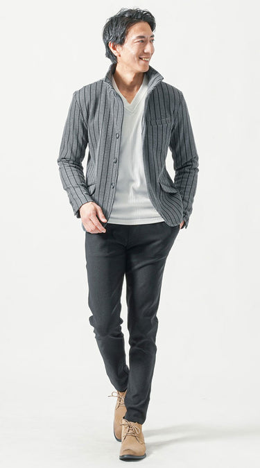 自然とカッコよく見える細身チノパンコーデ例