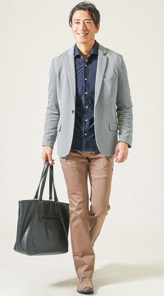 テーラードジャケットの秋コーディネート