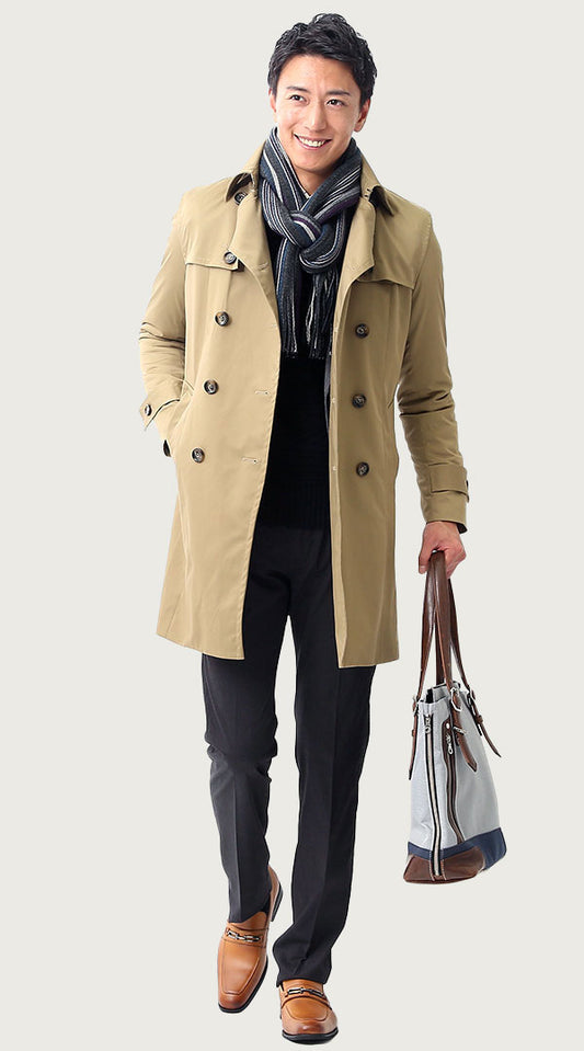 ベージュトレンチコート×マフラー×ブラックニット×ダークグレースラックス　biz16-17aw_2468