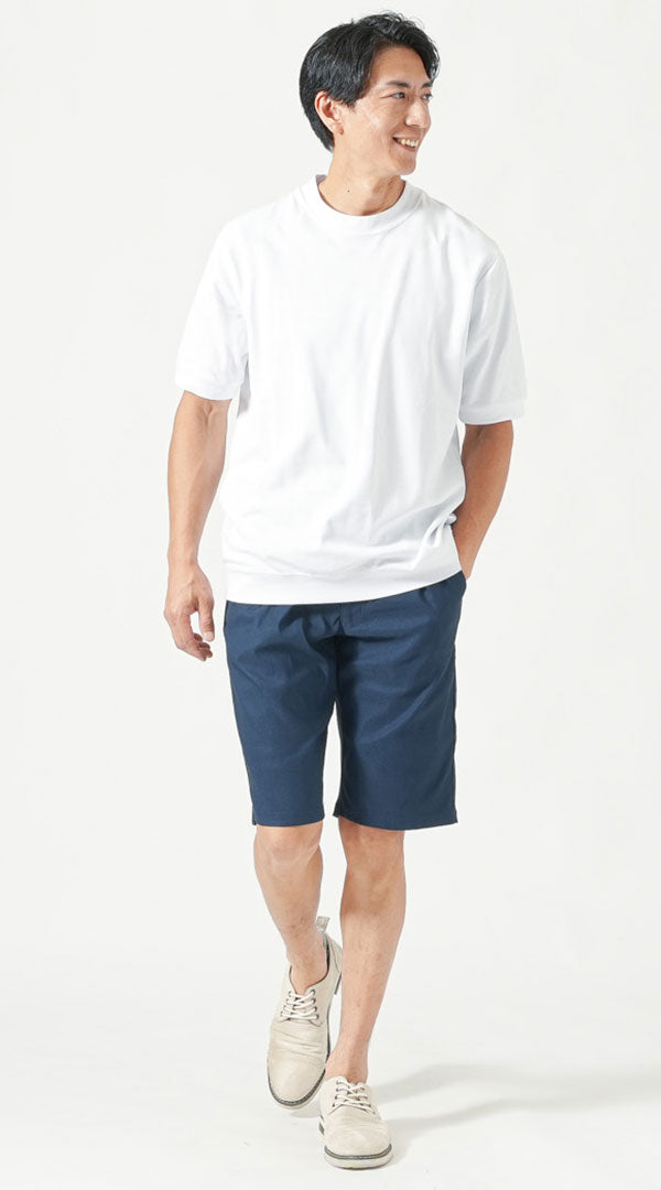 白半袖クルーネックTシャツ　ベージュノースリーブTシャツ　ネイビーストレッチハーフチノパンツ　グレーシューズ　snp_pw0889