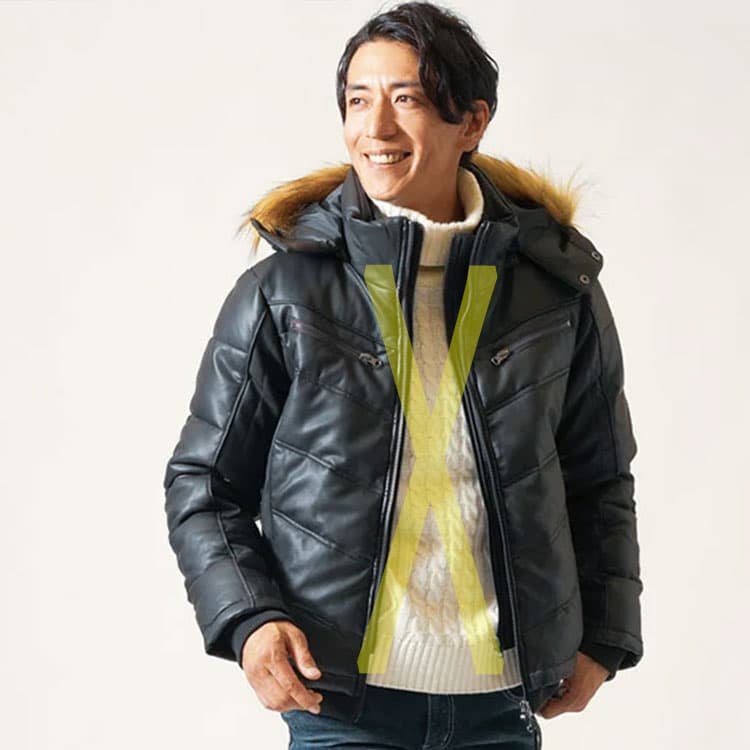 「×」のラインができているブルゾン