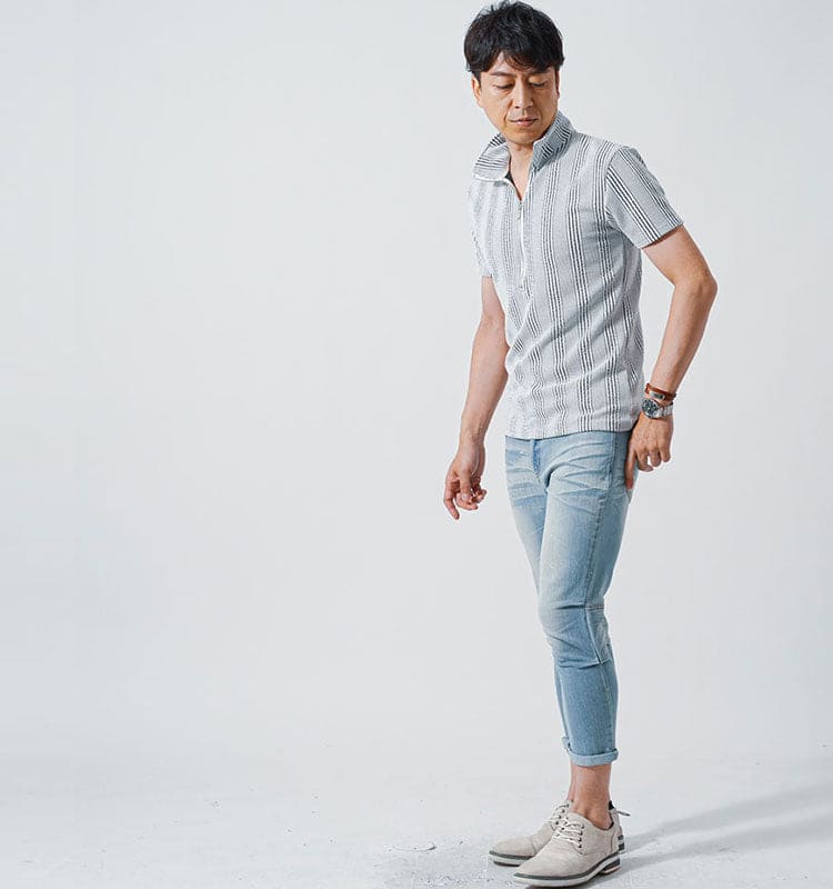 50代 ファッション 靴　スエードシューズ　白　コーデ