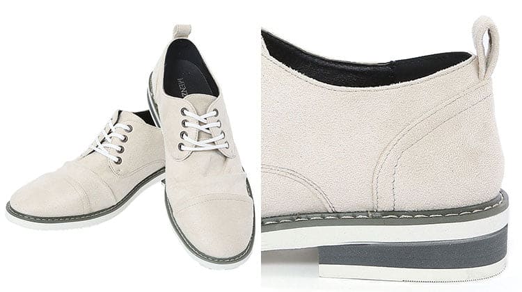 50代 ファッション 靴　スエードシューズ　白