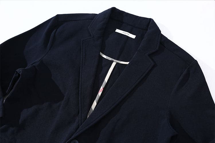 芯地を用いていない「アンコン」仕様