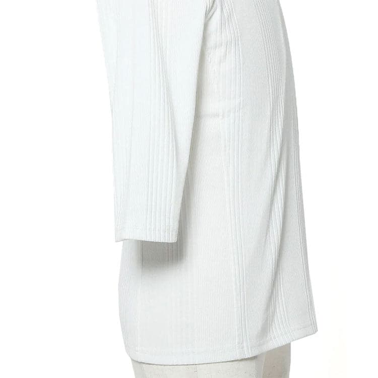 40代男性におすすめのウエストシェイプの細身Tシャツ