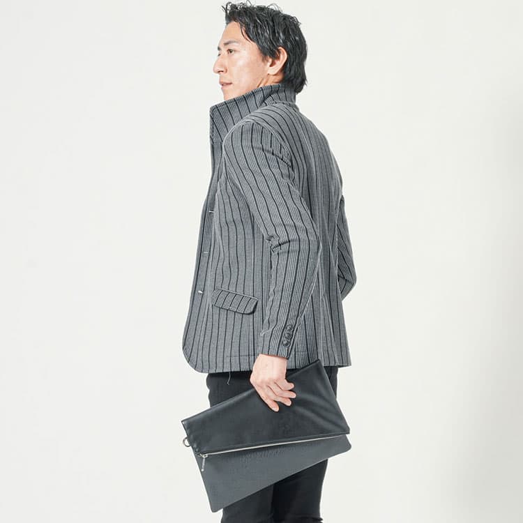 おしゃれな男に見せたいならクラッチバッグがおすすめ