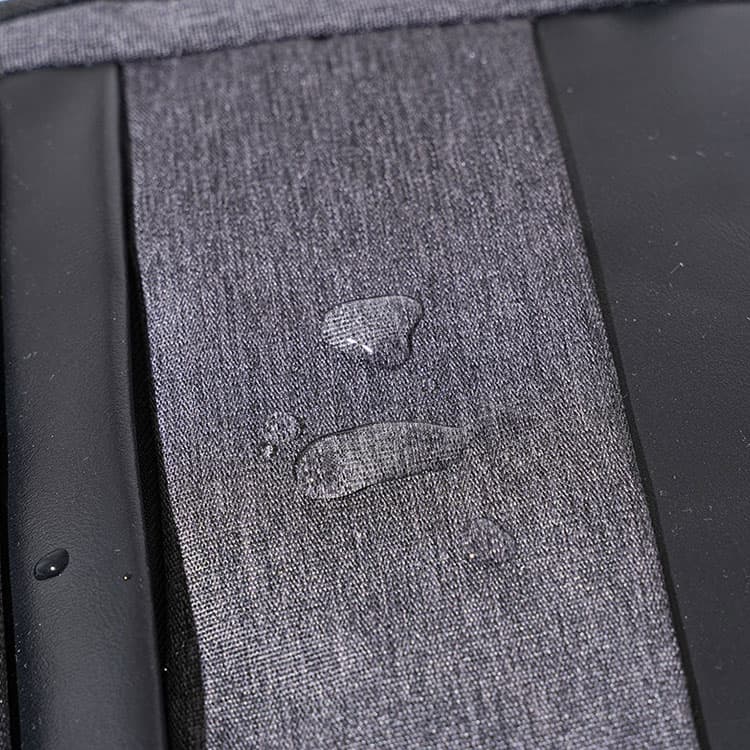 撥水するバッグ