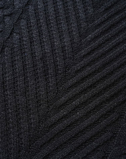 メンズにおすすめの黒ニット