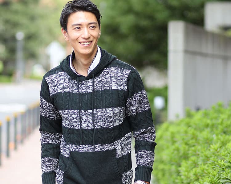 ボーダーデザインアクリルニットパーカー