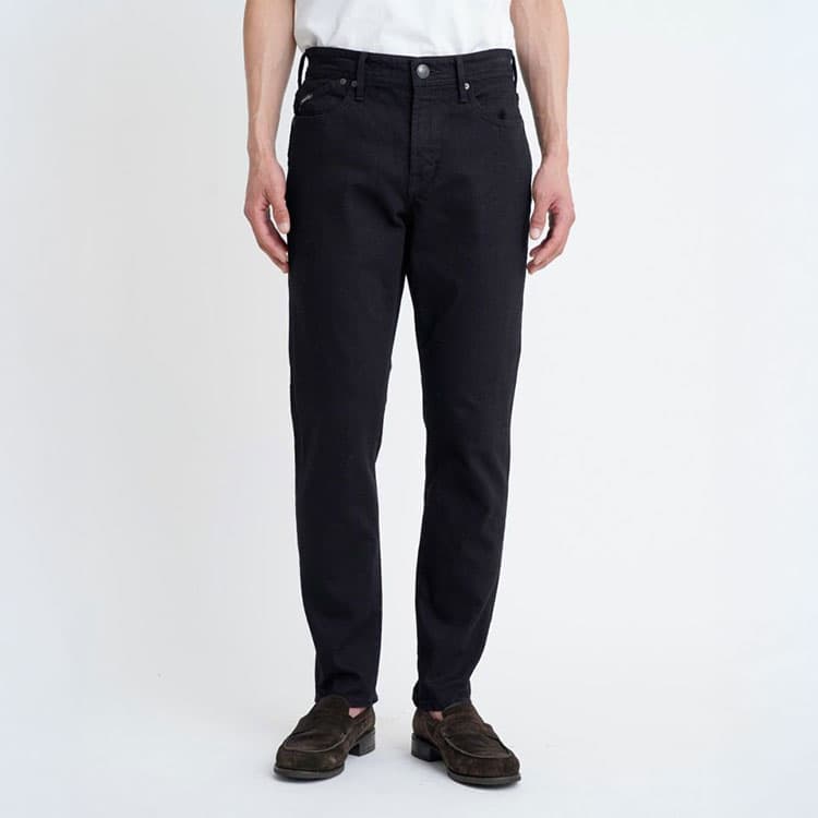 大人の男性におすすめのジーンズブランド②YANUK / ヤヌーク