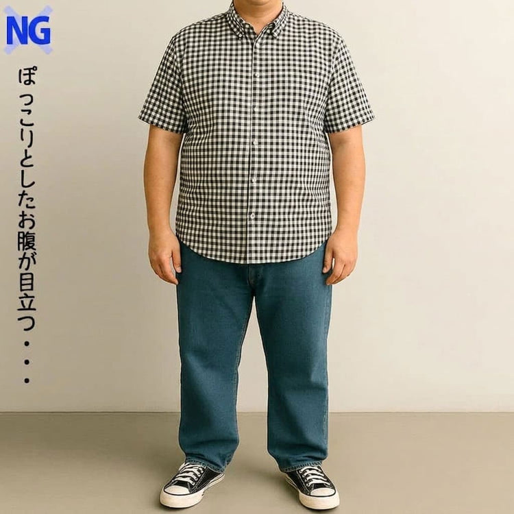 ぽっこりとしたお腹が目立つワンサイズ上げた柄デザインの洋服を着た例