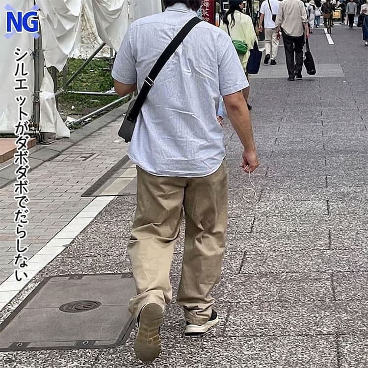 ダボダボのシルエットでだらしないベージュパンツコーデ例
