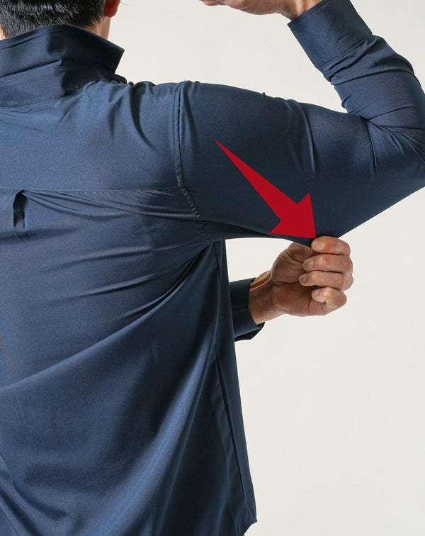 仕事におすすめの動きやすい服装③ストレッチシャツ