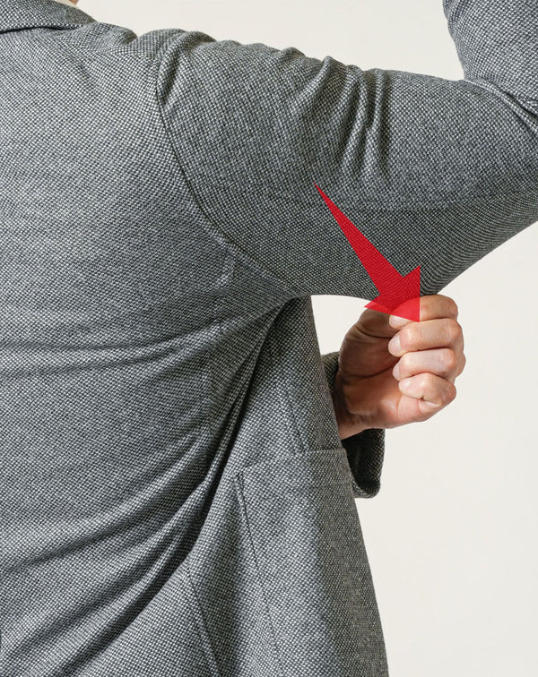 仕事におすすめの動きやすい服装①ストレッチジャケット