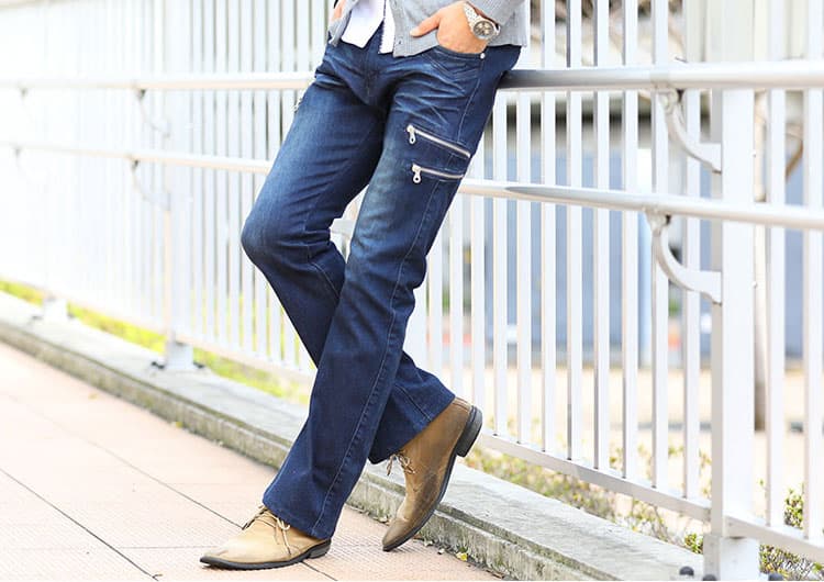 ブーツカットパンツ