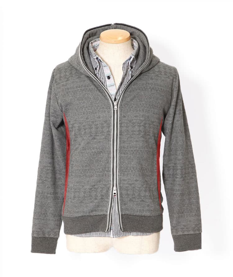 ダブルジップの細身パーカー