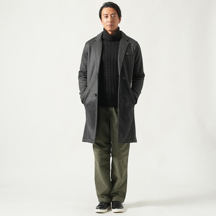 メンズのコートの前開けのダサい着こなし例