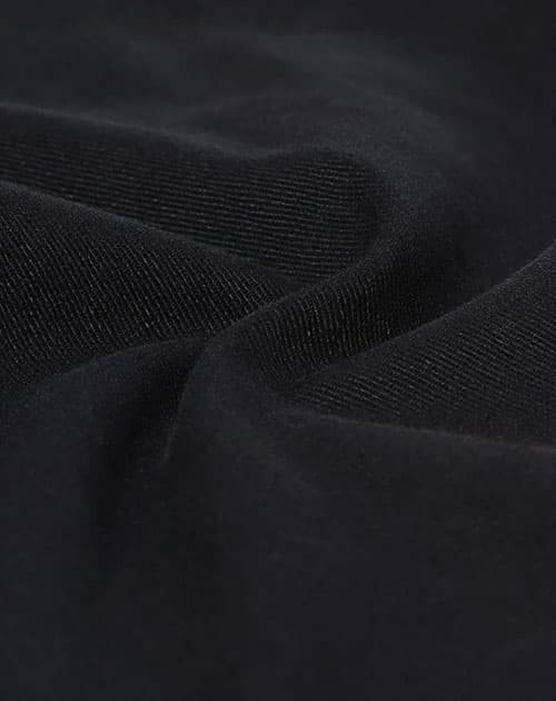 メンズにおすすめの黒チノパン