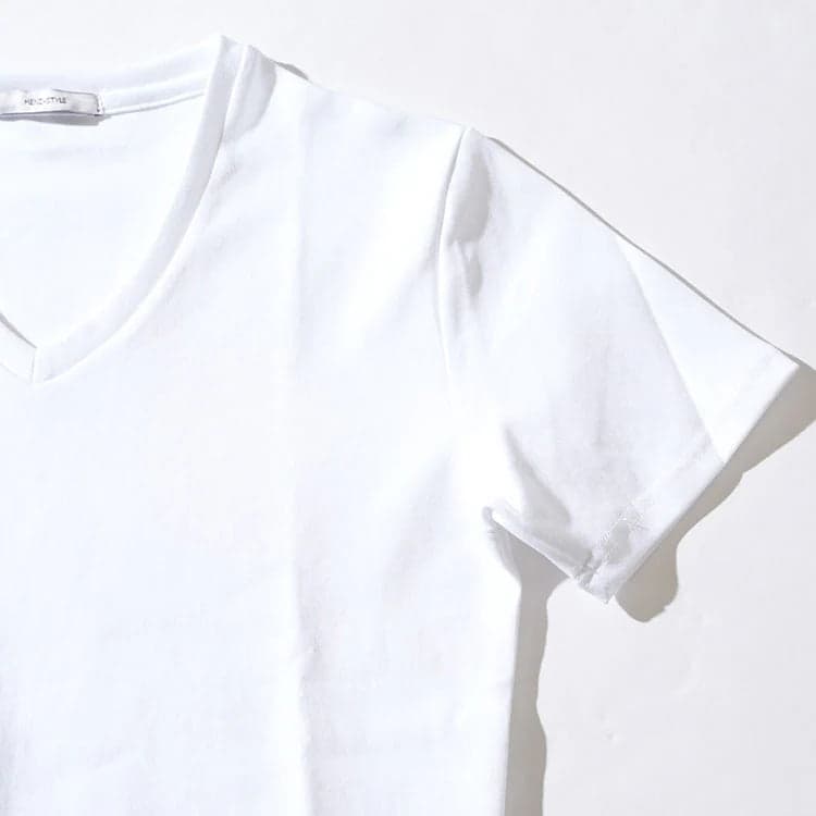 50代メンズにおすすめの厚みがあり透けにくい白Tシャツ