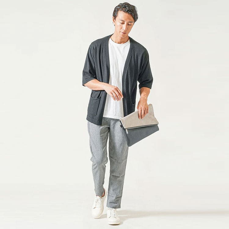 ブランドTシャツを探す前に確認したい50代メンズにおすすめするTシャツコーデ