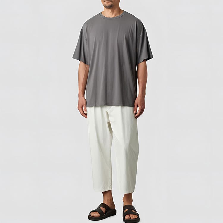 ダボダボシルエットのダサいアンクルパンツコーデ例