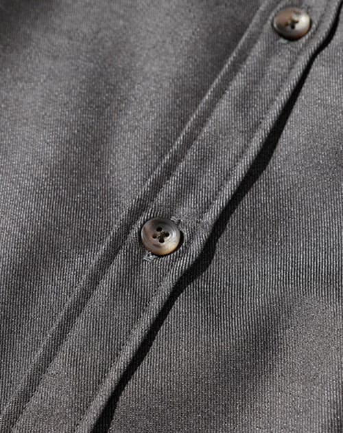 メンズにおすすめのポリエステル混素材のシャツ