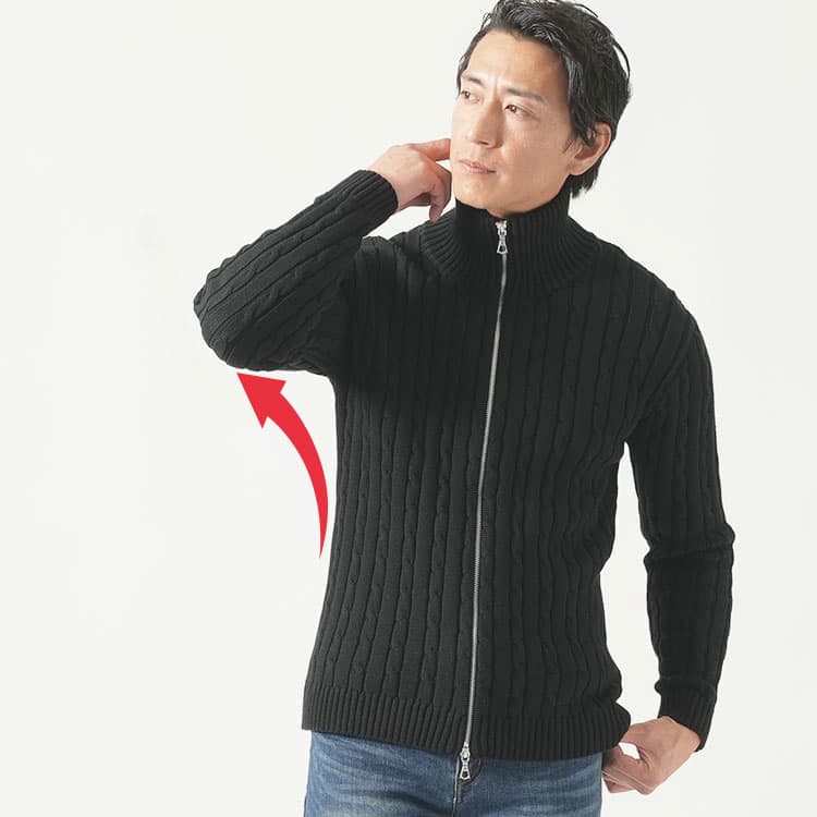 ストレッチの効いたジップアップニット