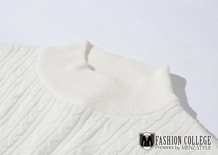 メンズのハイネックアイテム