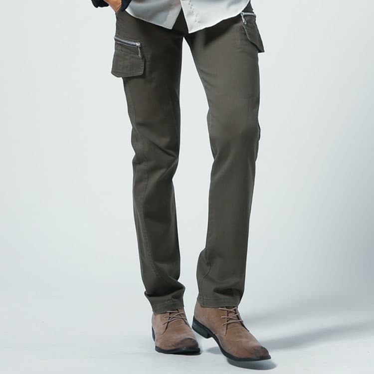 ジップ付きストレッチテーパードカーゴパンツ