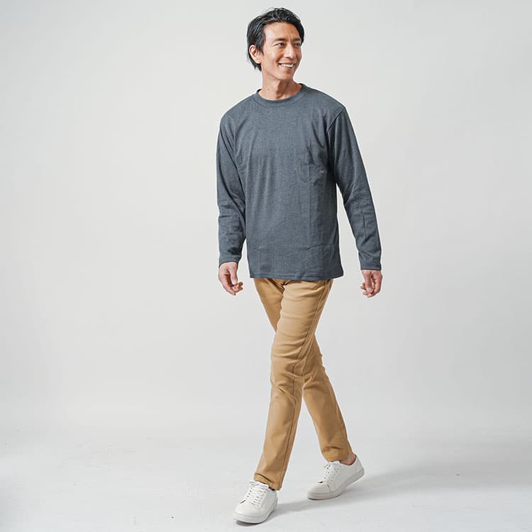 全身無地の服のメリハリないNGコーデ