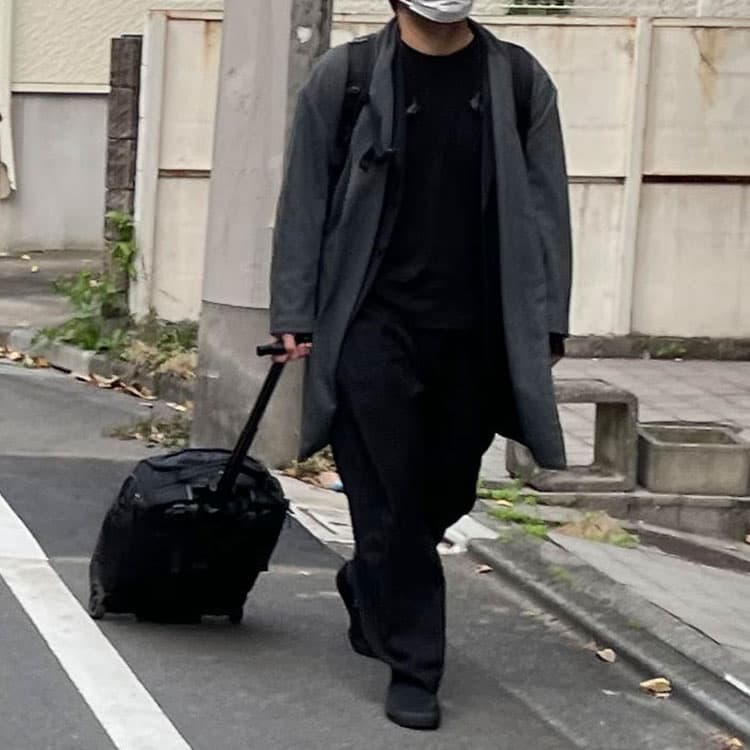 ロングコートとワイドパンツのダサい低身長の冬コーデ例