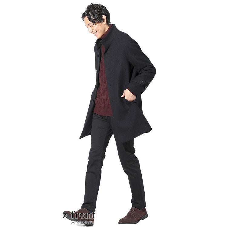 クリスマスコーデにはクリスマスを感じさせるワイン色をニットでとりいれたファッション