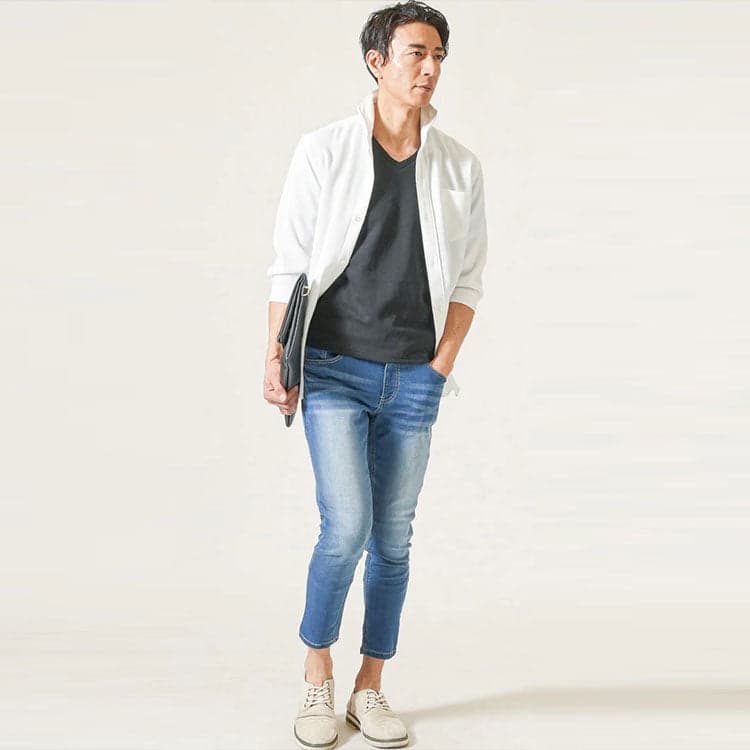50代メンズにおすすめのちょいワル白シャツのファッション例